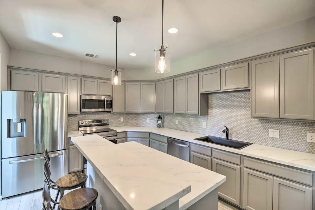 4909 Sunflower Street - Photo 2