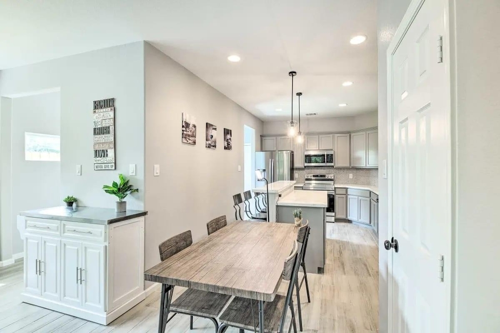 4909 Sunflower Street - Photo 3