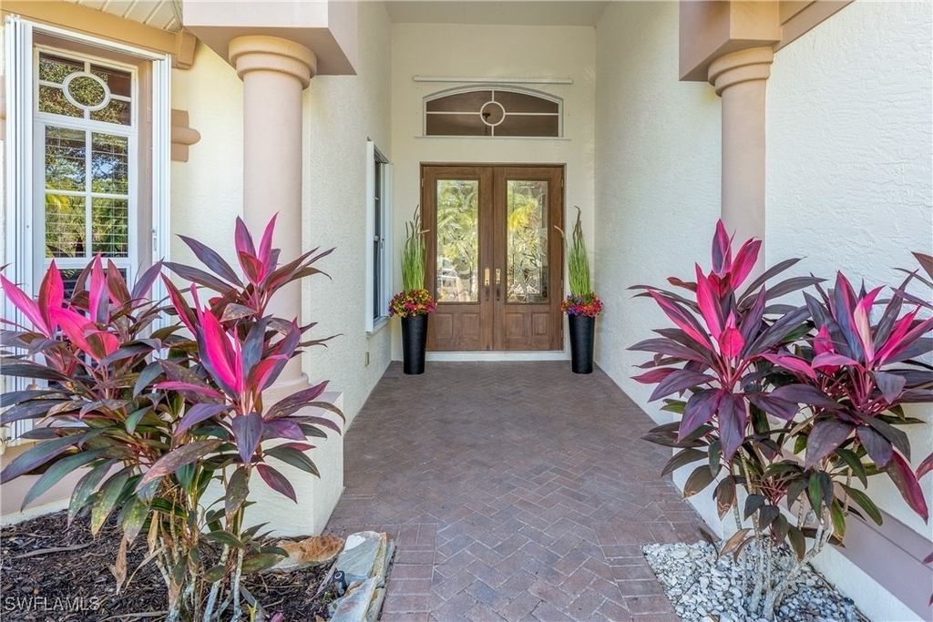 4923 Cerromar Drive - Photo 2