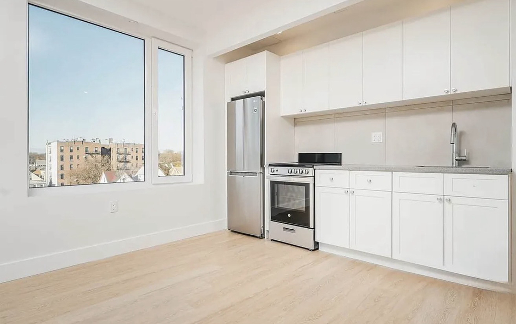 1351 Brooklyn Avenue - Photo 0