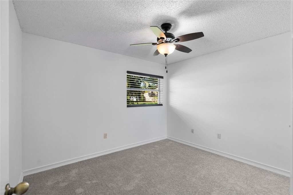 16900 Sw 62nd Street - Photo 41