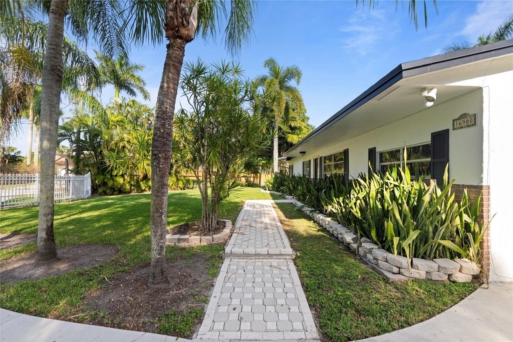 16900 Sw 62nd Street - Photo 37