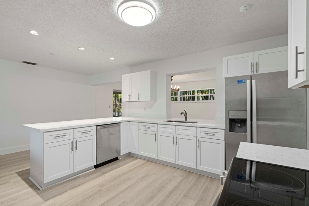 16900 Sw 62nd Street - Photo 17