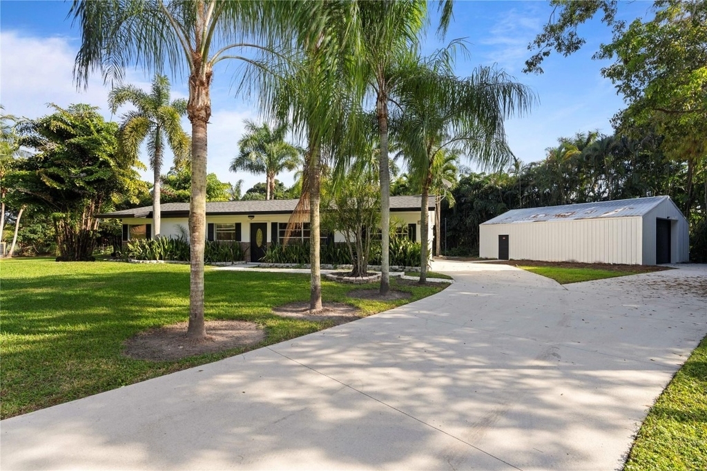 16900 Sw 62nd Street - Photo 3
