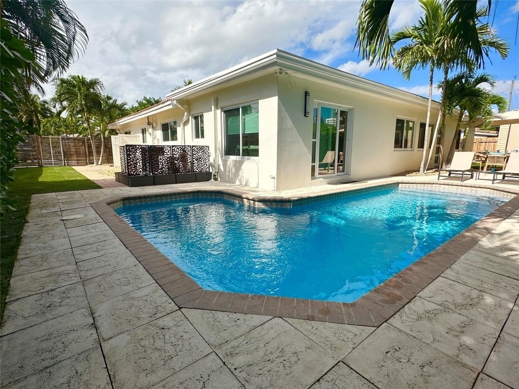 1820 Bel Air Avenue - Photo 3
