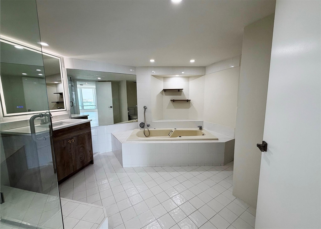 2100 S Ocean Ln - Photo 19