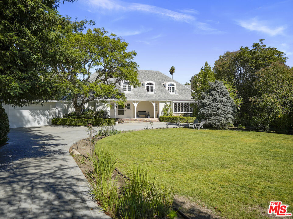 13161 Addison Street - Photo 1