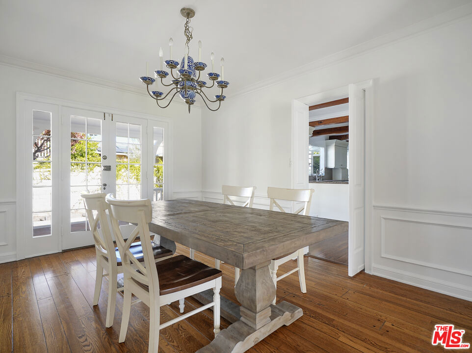 13161 Addison Street - Photo 8
