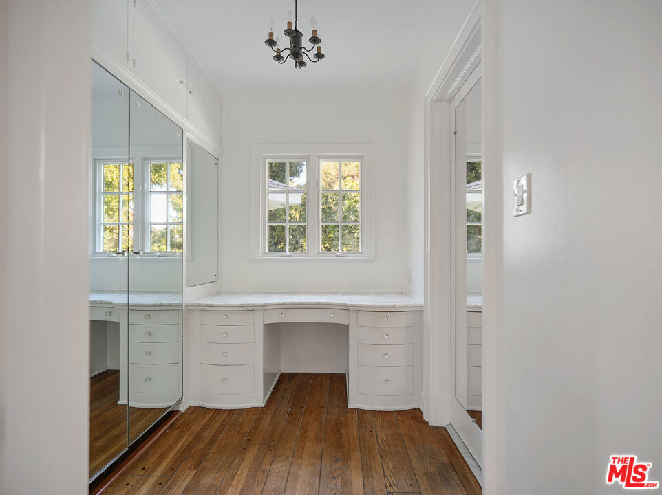13161 Addison Street - Photo 15
