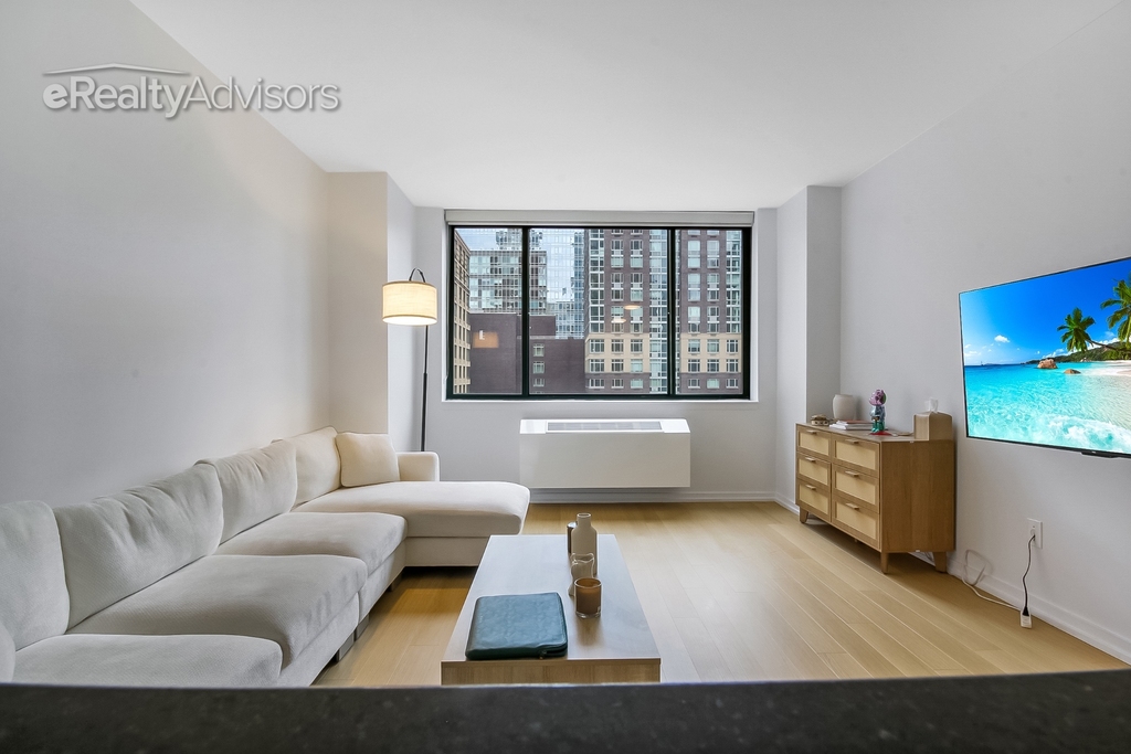 75 West End Avenue - Photo 0