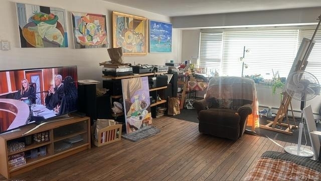 873 Custer St - Photo 1