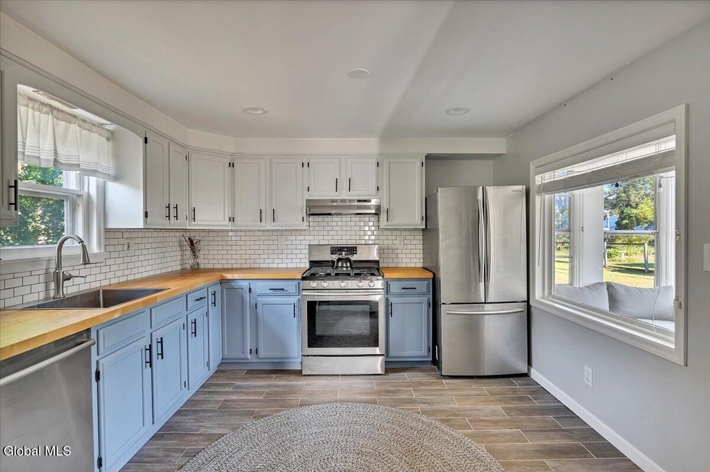 138 Elm Street - Photo 13