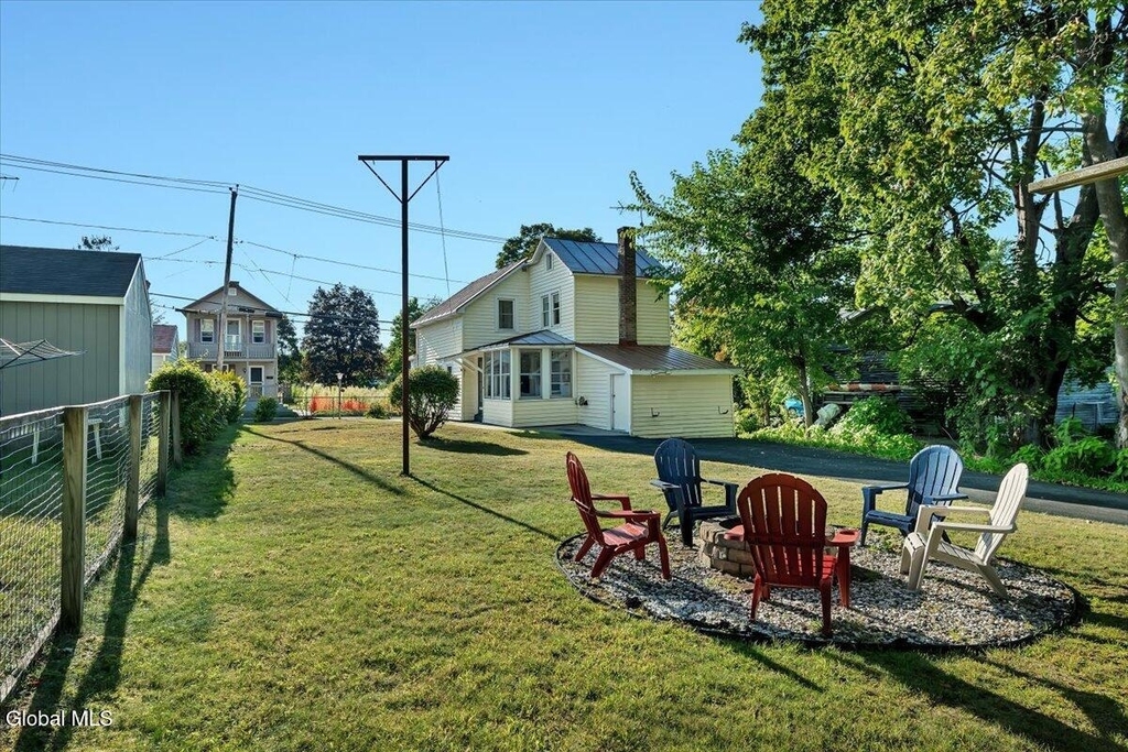 138 Elm Street - Photo 29
