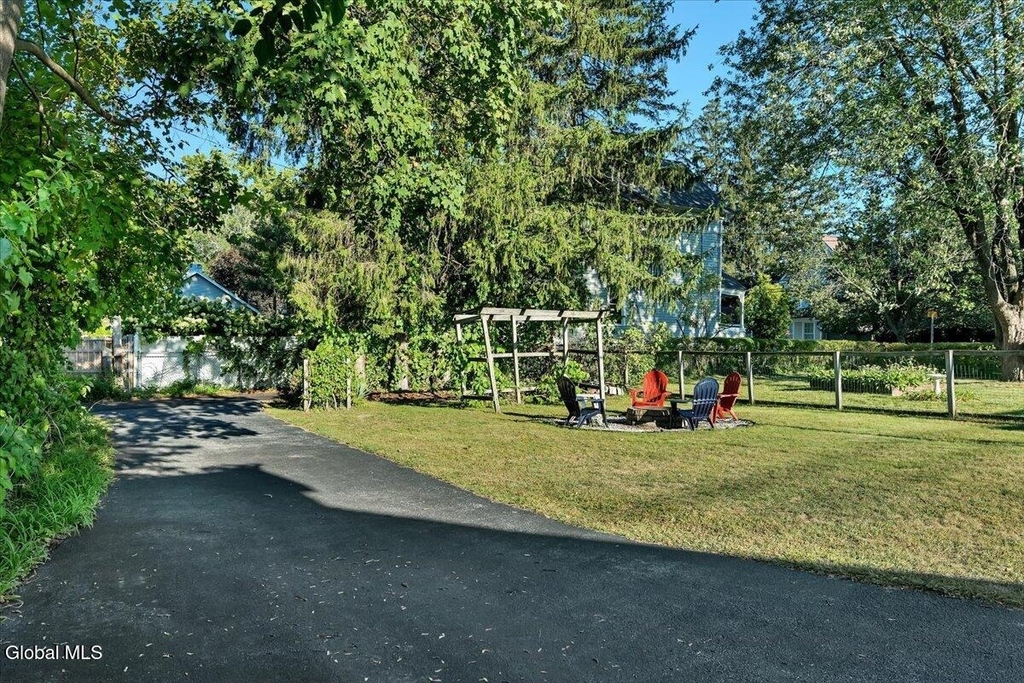 138 Elm Street - Photo 27