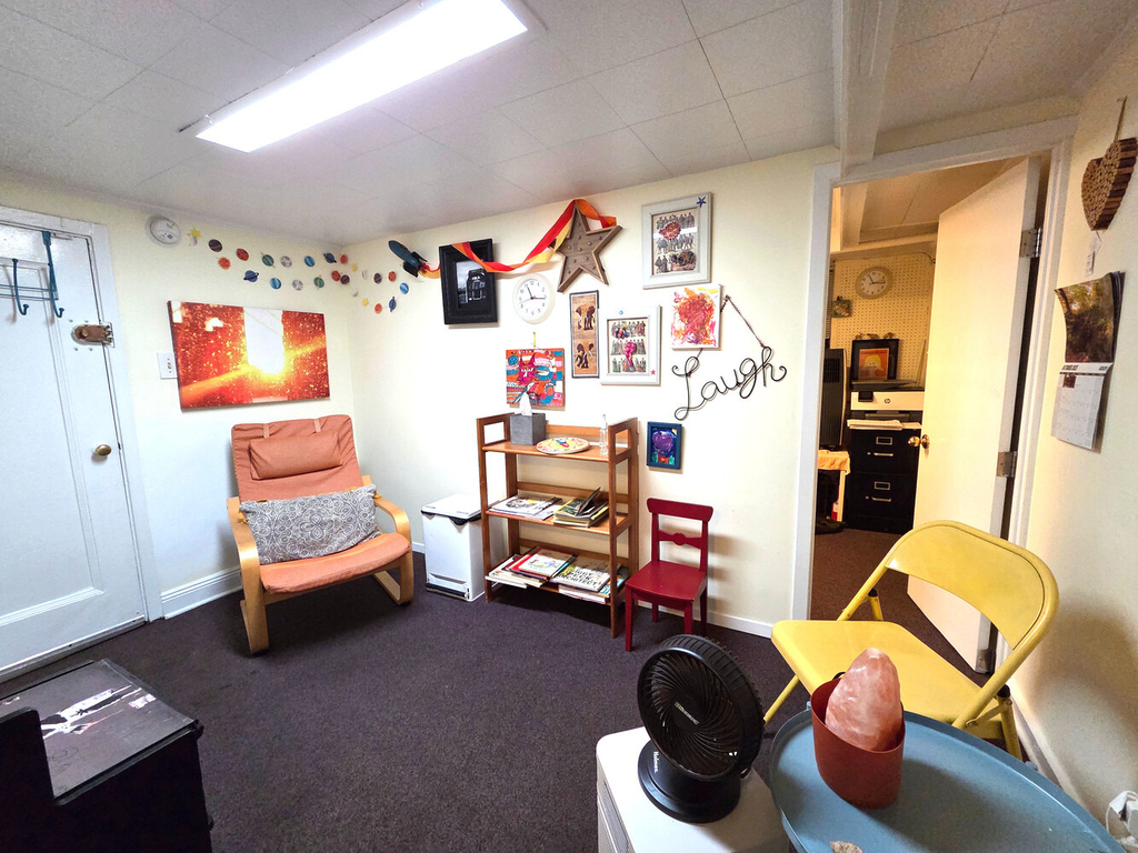 213 W 70th Street - Photo 3