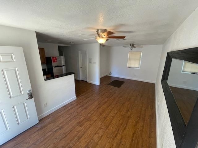 1113 E 3rd St - Photo 2