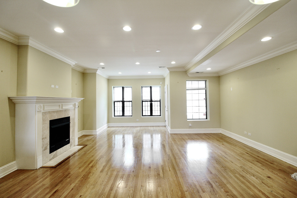 5528 S Indiana Avenue - Photo 1