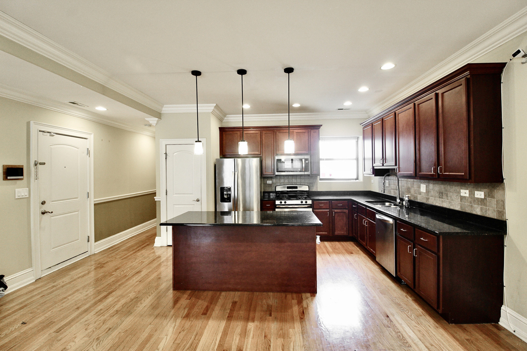 5528 S Indiana Avenue - Photo 3