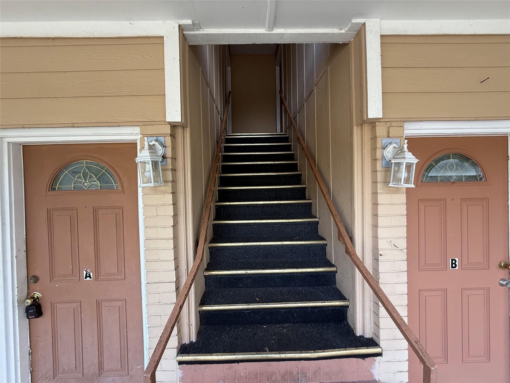 1414 East Avenue - Photo 0