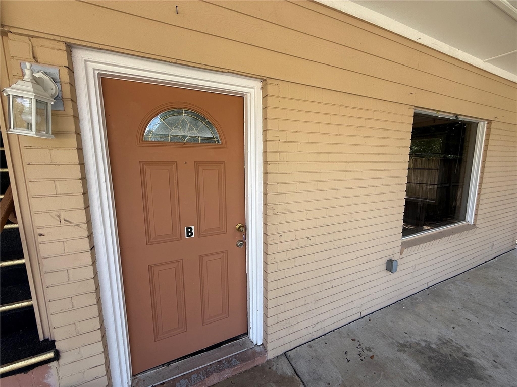 1414 East Avenue - Photo 1