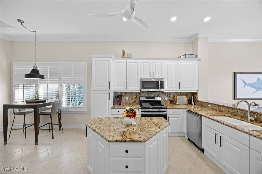 8446 Mallards Way - Photo 10