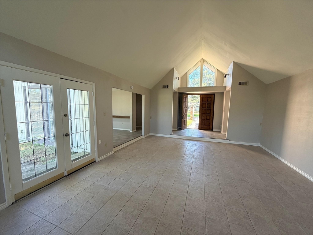 1607 Chestnut Ridge Road - Photo 4