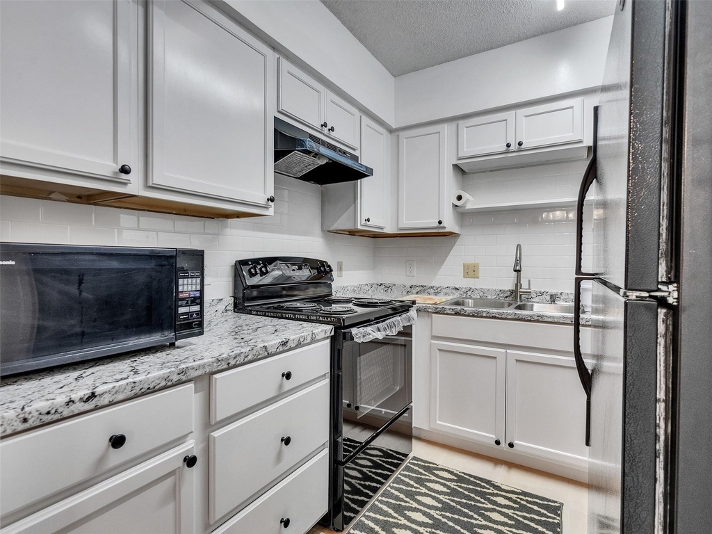 2601 Bellefontaine Street - Photo 10