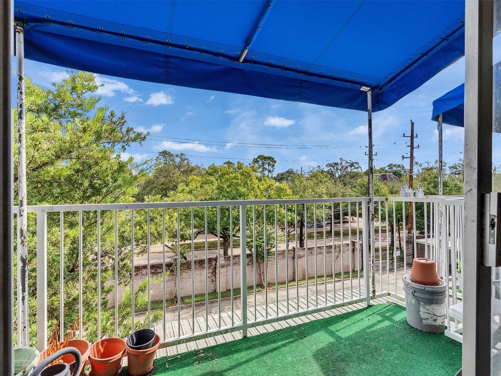 2601 Bellefontaine Street - Photo 7
