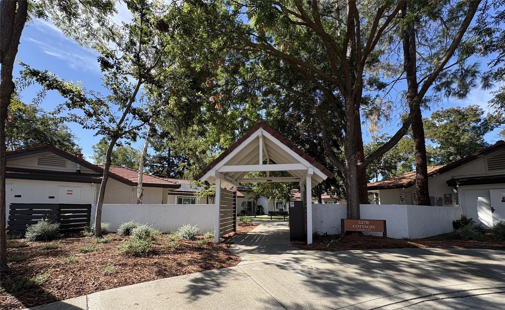 5200 Case Ave - Photo 2