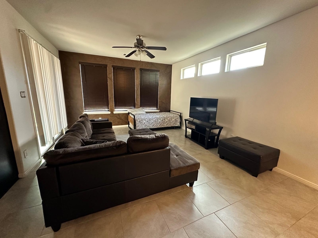 3322 Harvest Meadow Lane - Photo 2