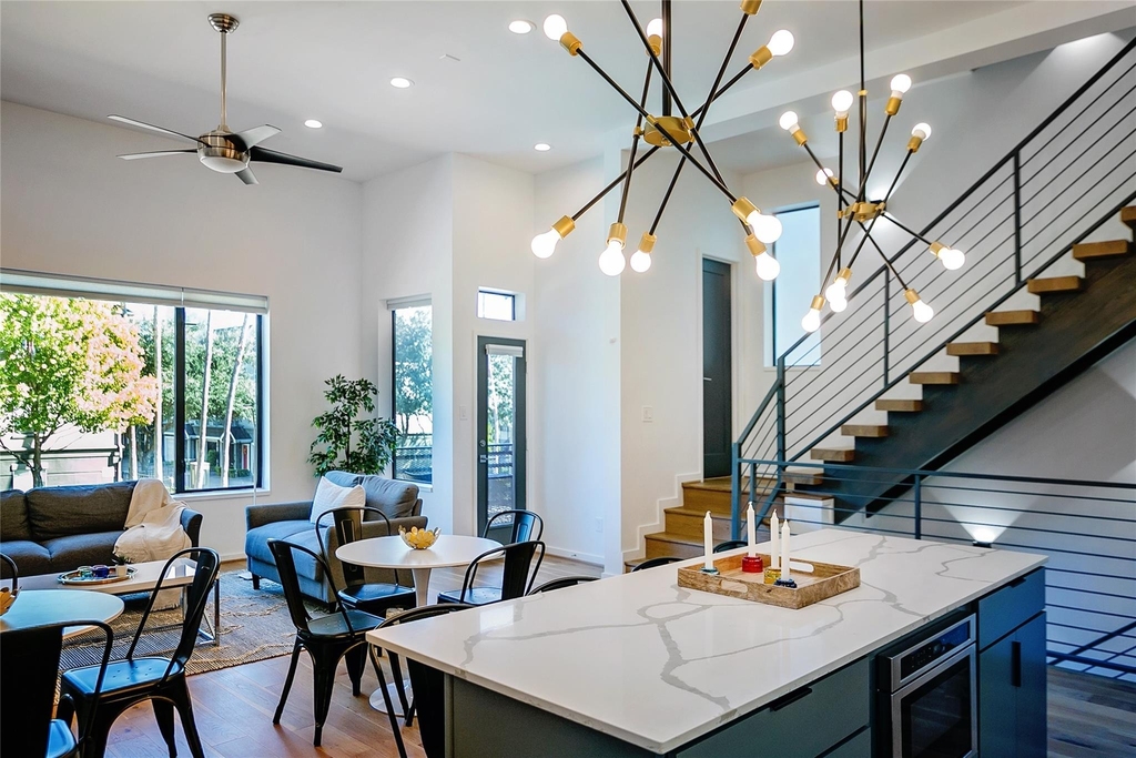 511 Memorial Heights Drive - Photo 11