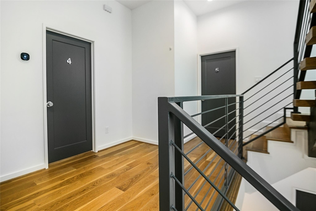 511 Memorial Heights Drive - Photo 24