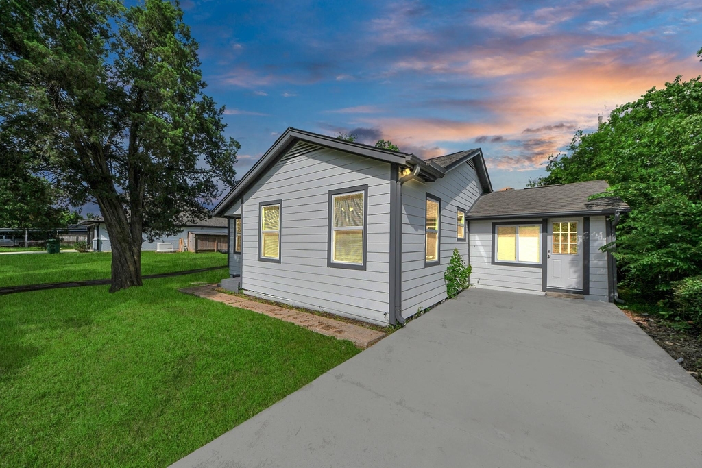 7004 Conley Street - Photo 2