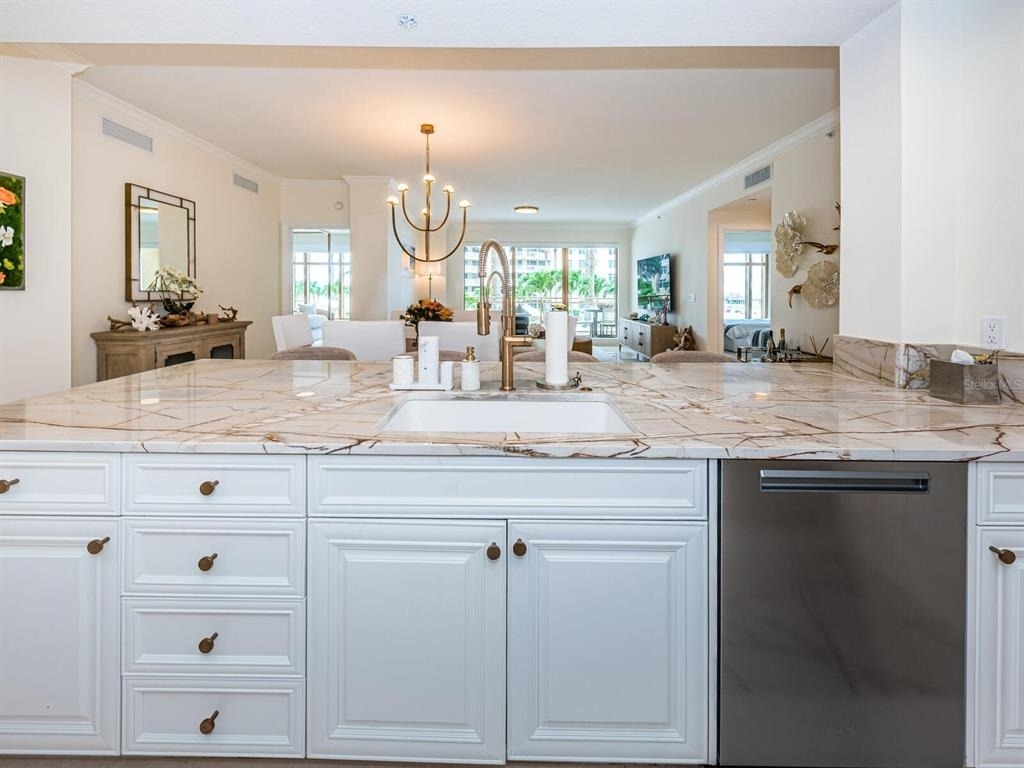 11 Baymont Street - Photo 12