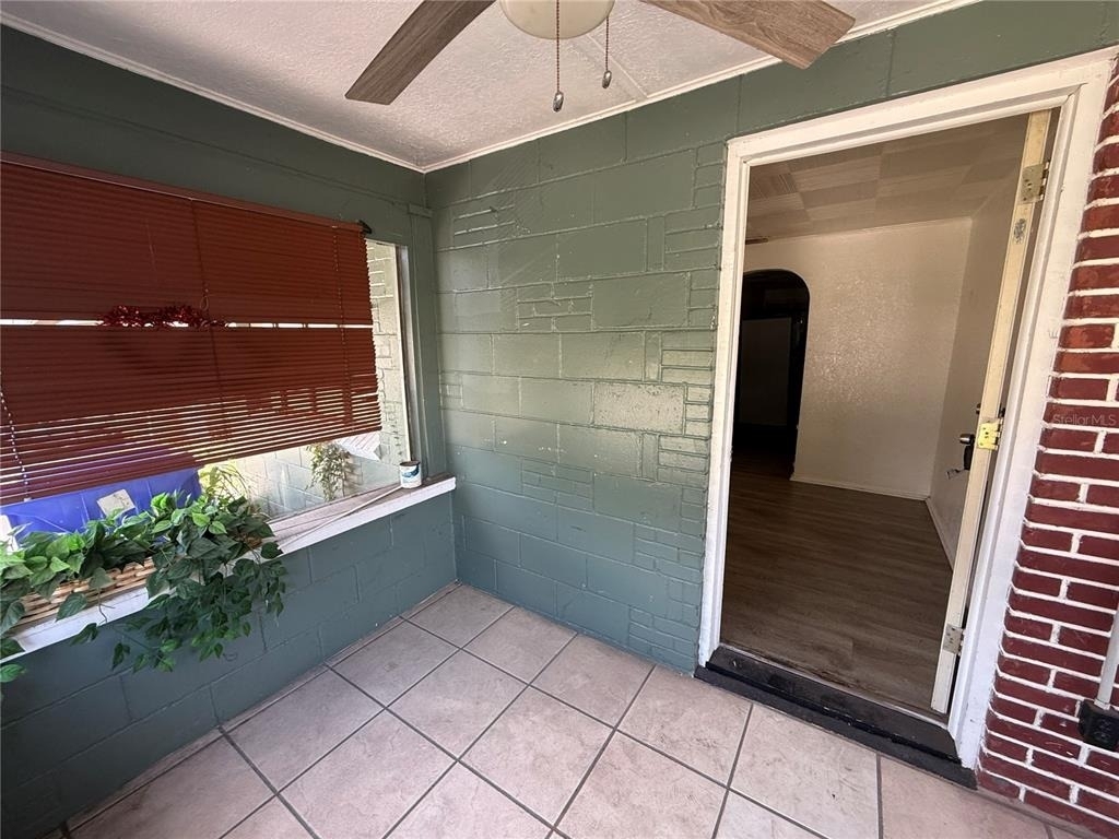 1117 Brack Street - Photo 2
