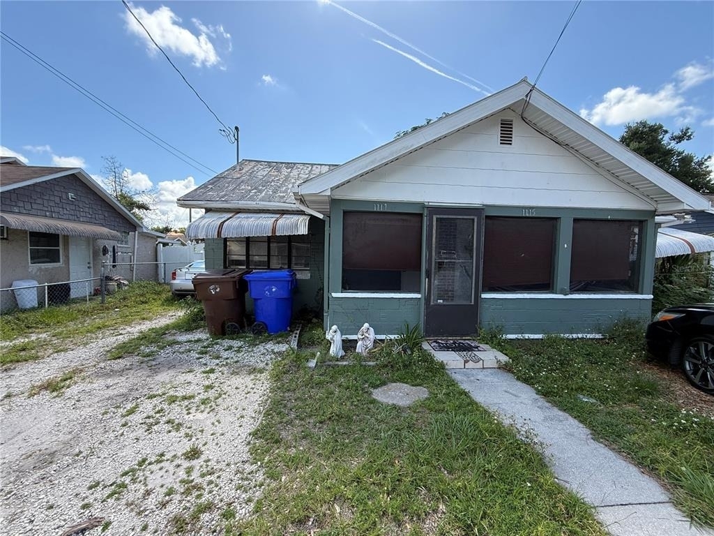 1117 Brack Street - Photo 0