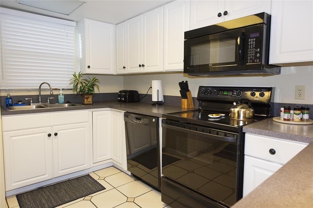 1571 S Atlantic Avenue - Photo 11