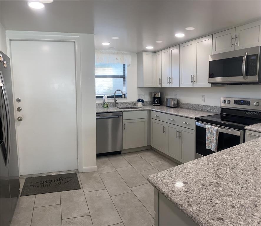 1571 S Atlantic Avenue - Photo 4