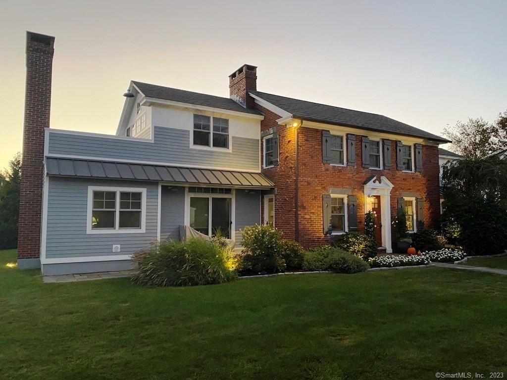 27 Brightwater Road - Photo 0