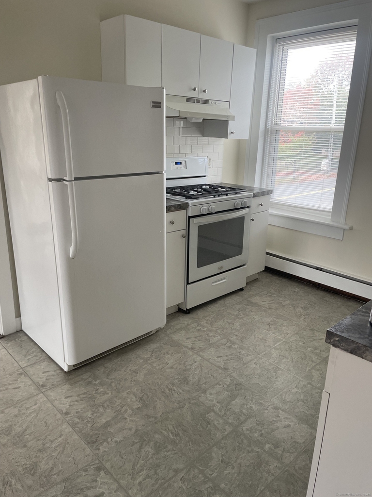 175 Humphrey Street - Photo 3