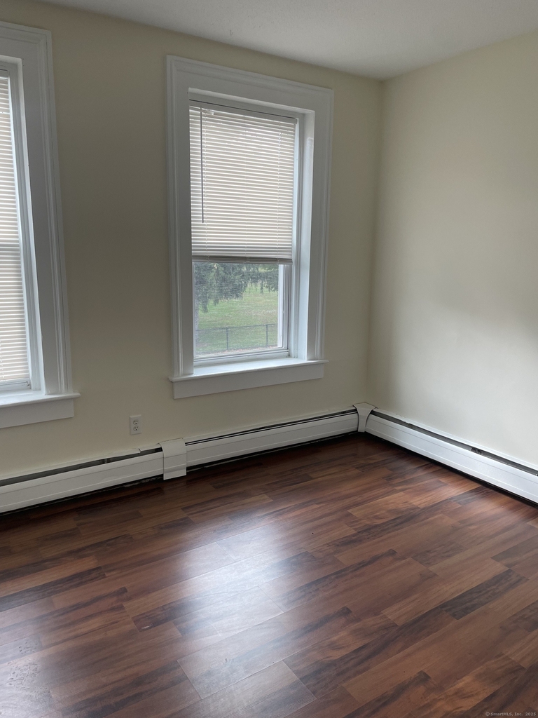 175 Humphrey Street - Photo 1