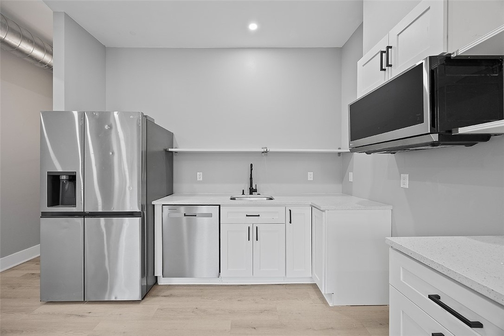 1109 E Carson St - Photo 8