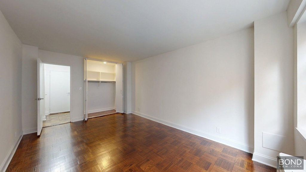 East 56th Street - Photo 2