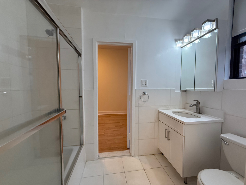 107 East 63rd Street - Photo 8