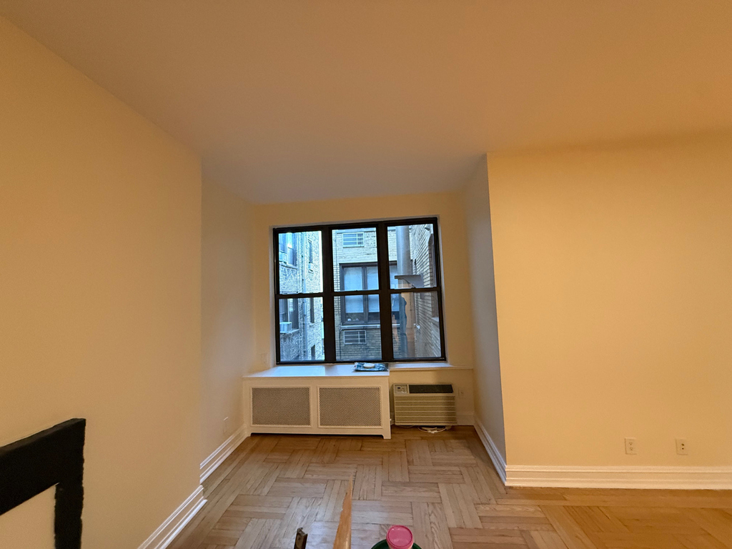 107 East 63rd Street - Photo 4