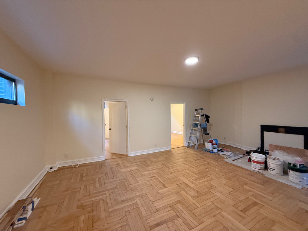 107 East 63rd Street - Photo 0