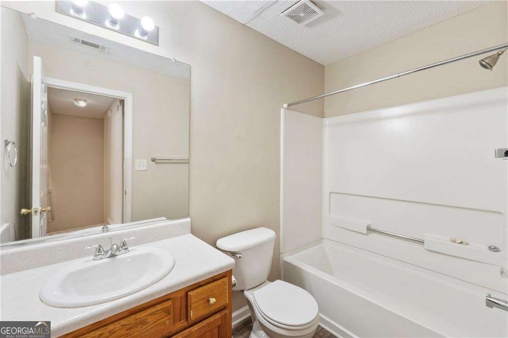 6750 Sunset Hills Boulevard - Photo 29