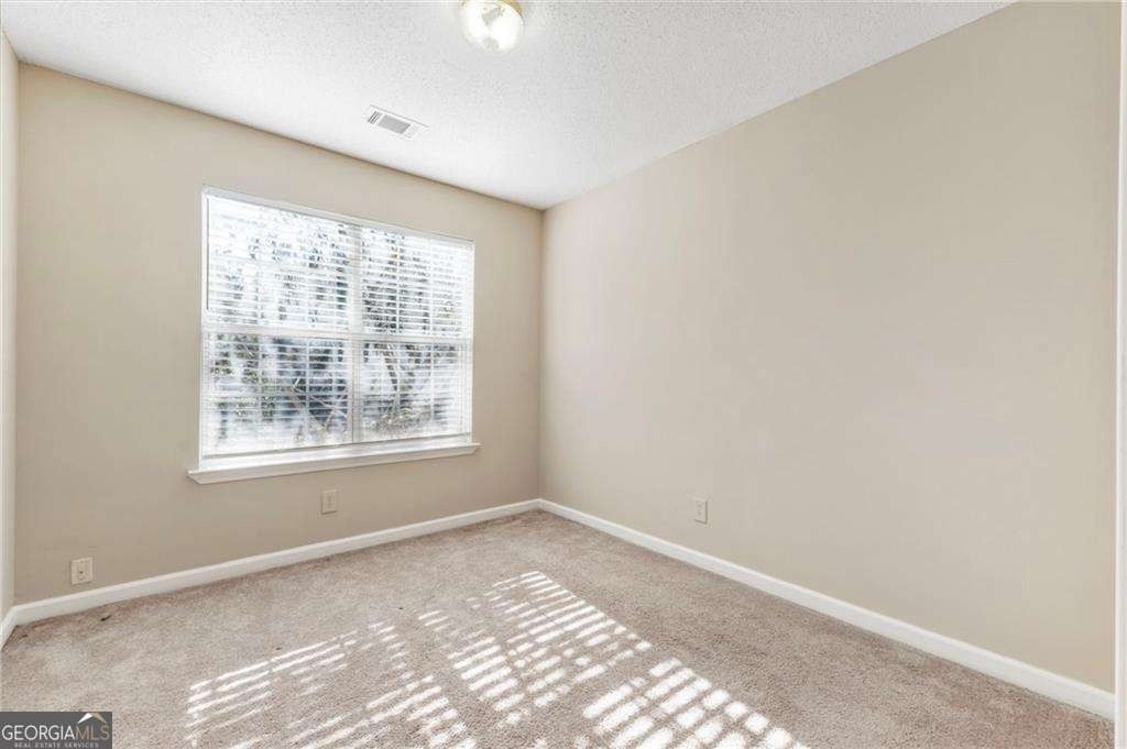 6750 Sunset Hills Boulevard - Photo 27