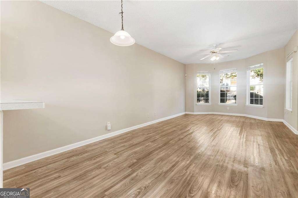 6750 Sunset Hills Boulevard - Photo 8