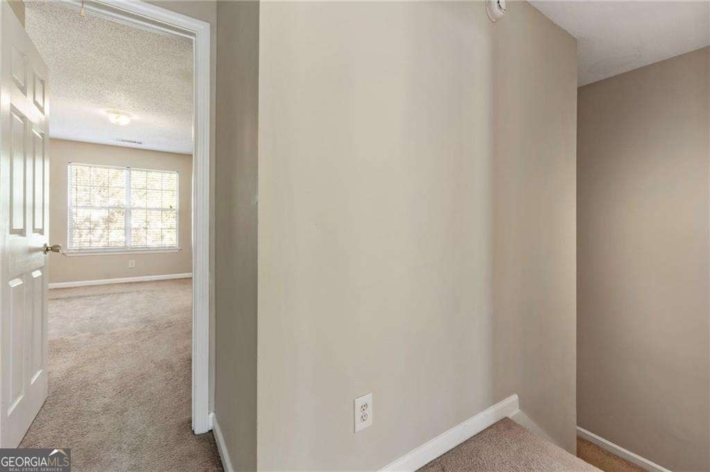 6750 Sunset Hills Boulevard - Photo 21